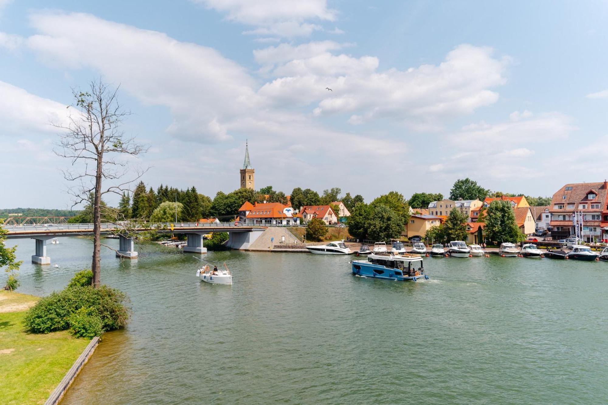 Lake Club Apartments - Loftaffair Mikołajki Buitenkant foto